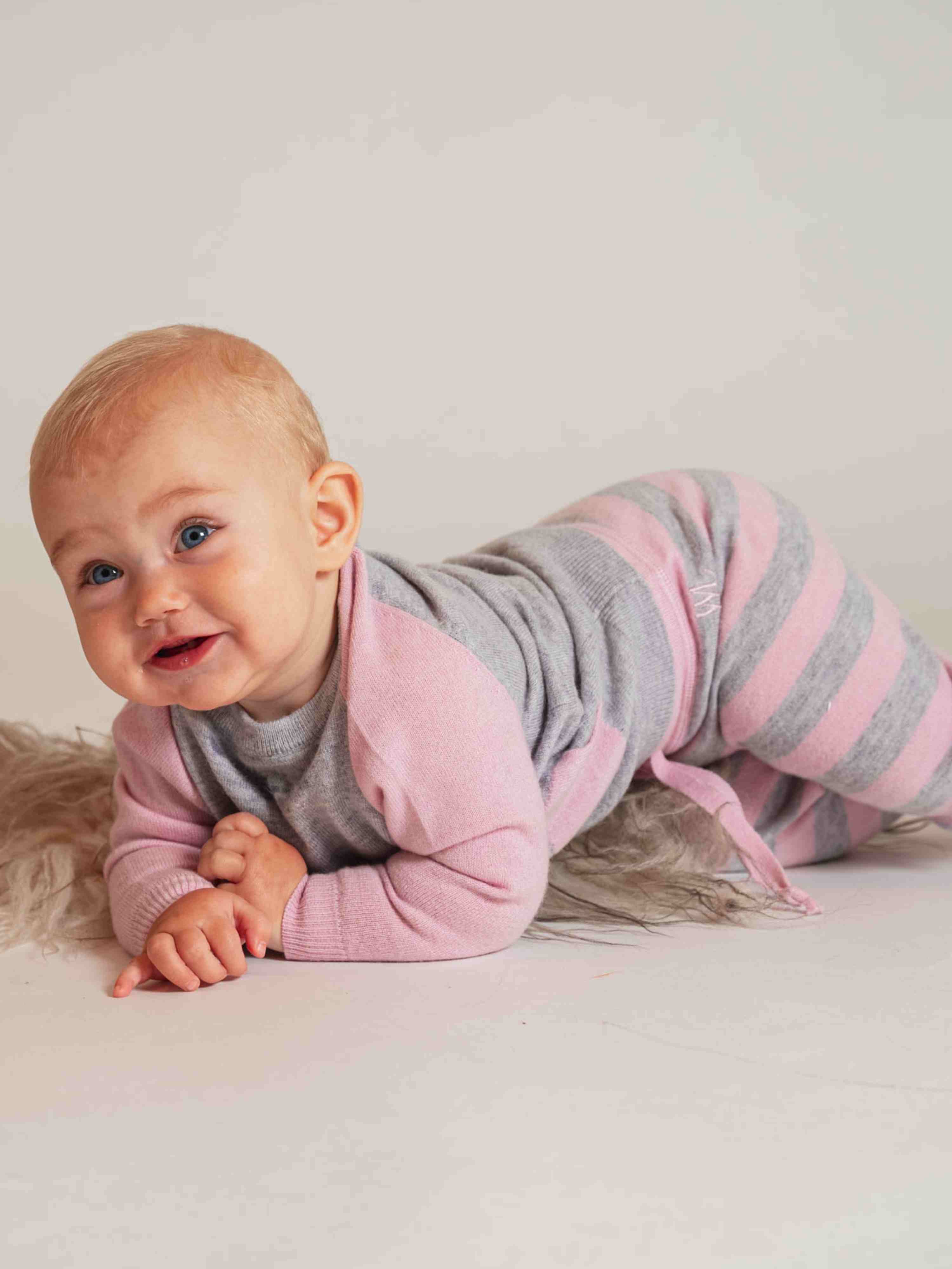 Herøy Sweater Light Pink